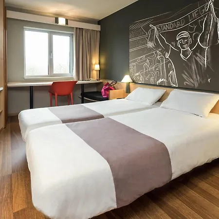 酒店 列日瑟兰宜必思酒店 3*