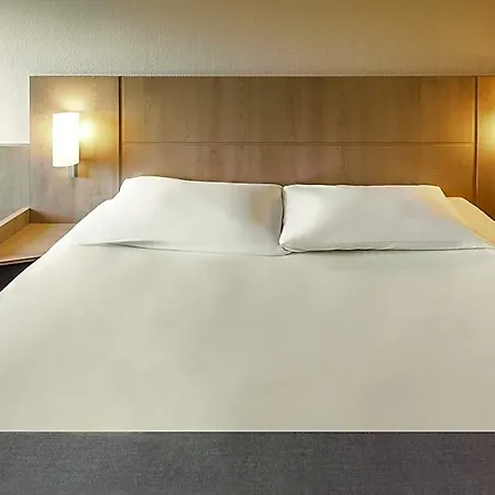 イビス リエージュ セラン ホテル 3*